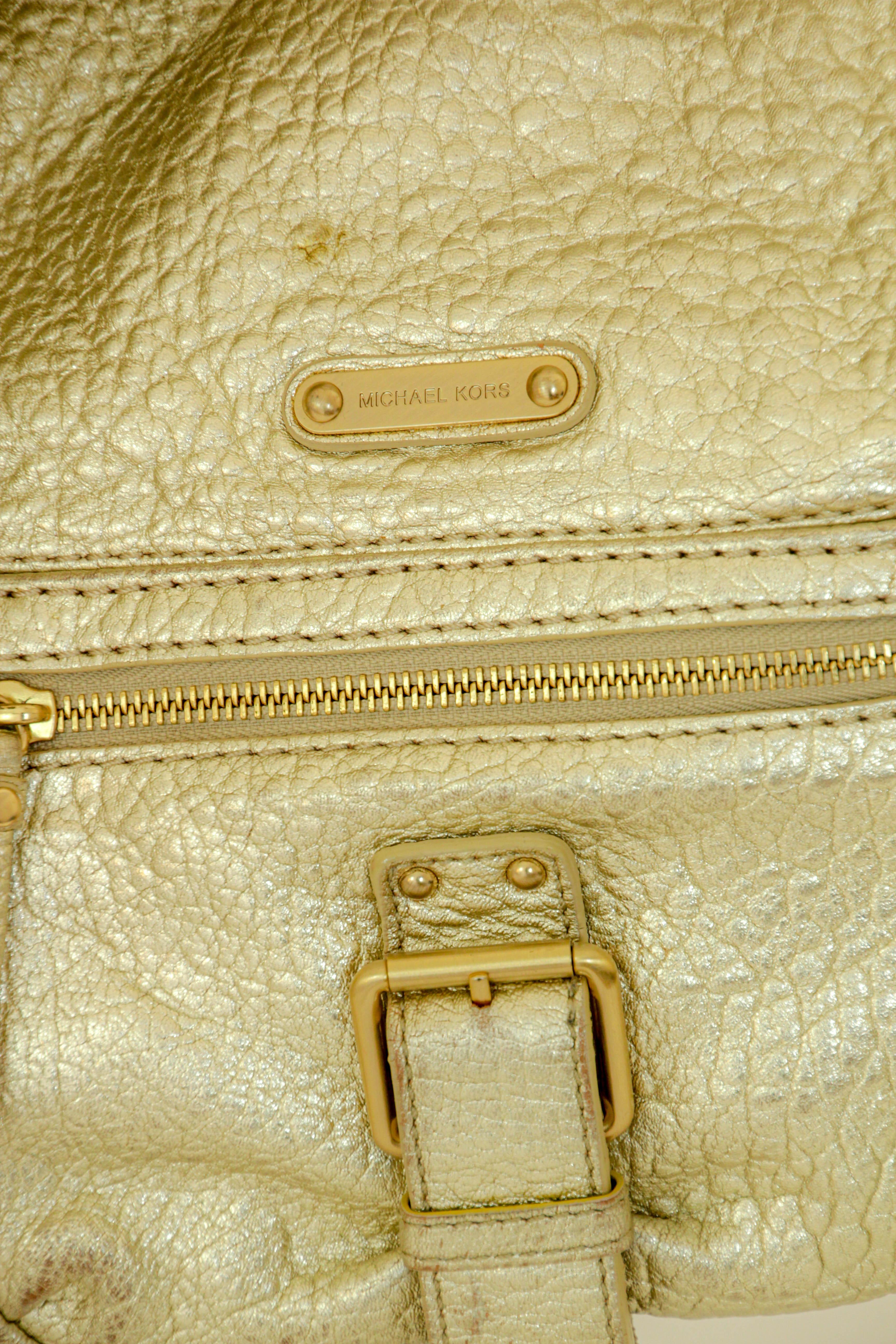 Michael Kors Satchel Gold Pebbled Leather Hobo Bag In Good Condition For Sale In North Hollywood, CA