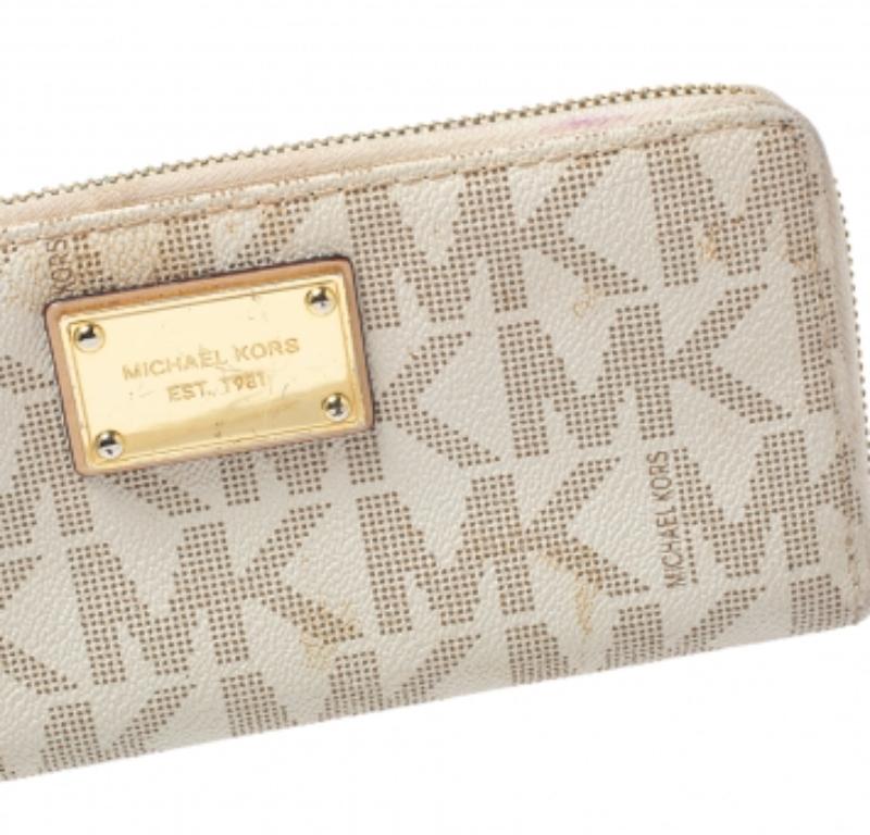 Michael Kors White Monogram Coated Canvas Zip Around Wallet For Sale 3