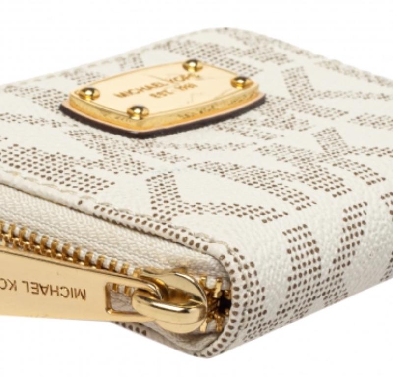 Michael Kors White Signature Coated Canvas Zip Around Compact Wallet For Sale 4