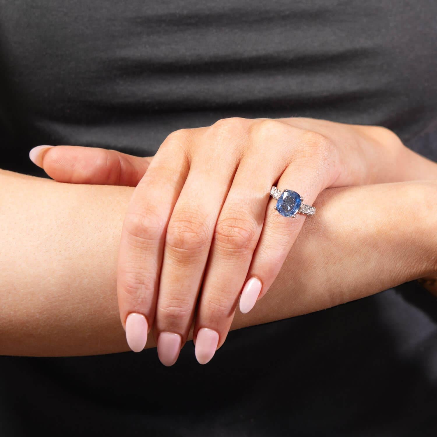 MICHAEL M Estate 18k GIA Bague saphir et diamant 3,67ct en vente 2