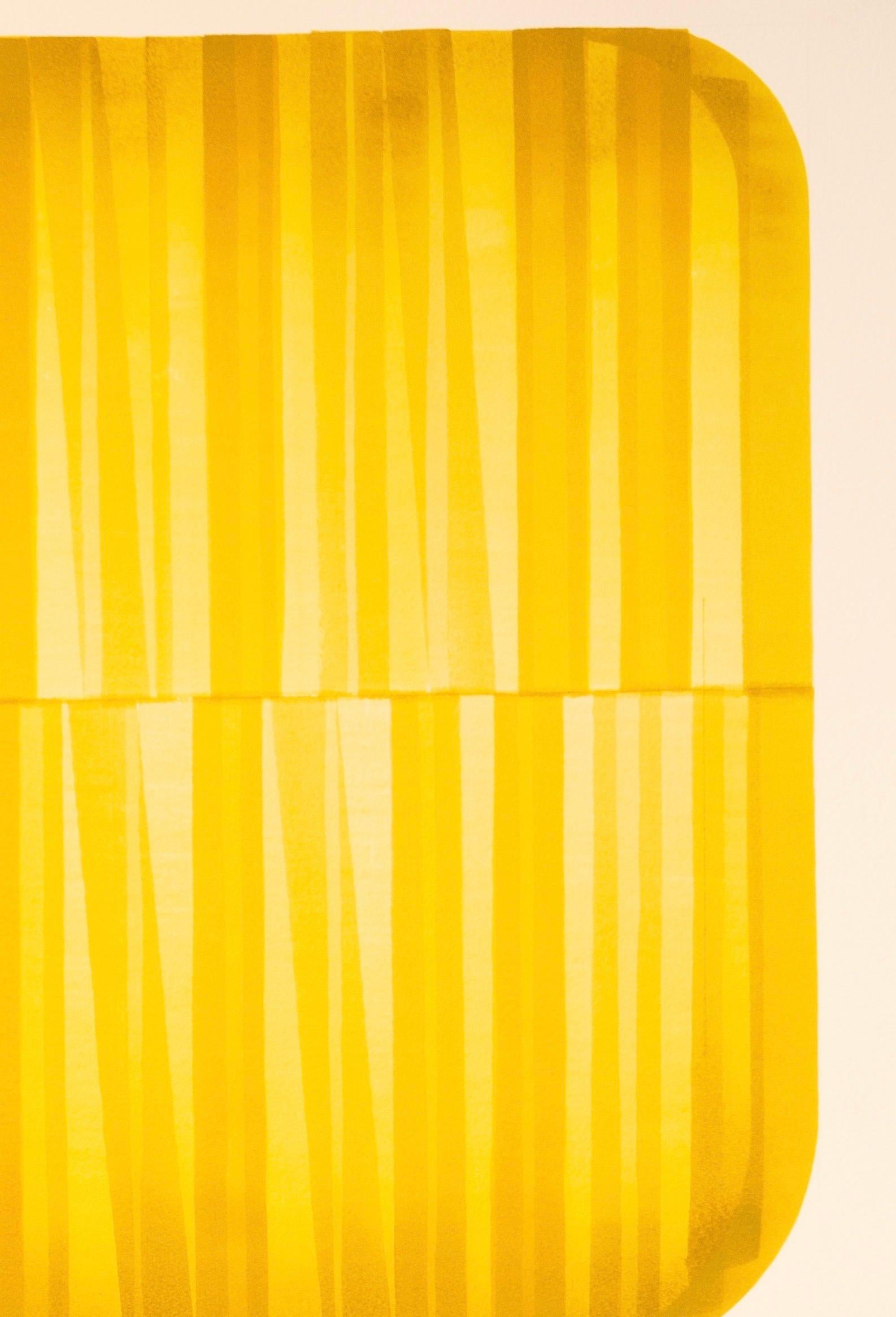 Giacca gialla - Painting di Michael Marlowe