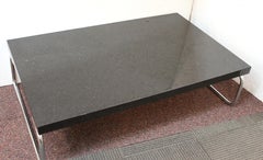 Michael McCarthy for Cassina Table à cocktail moderne à plateau en marbre