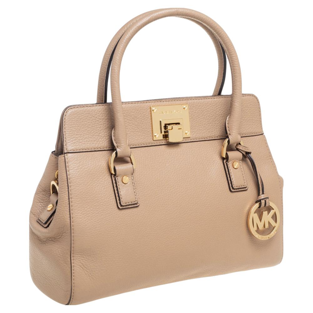 MICHAEL Michael Kors Beige Leather Astrid Satchel In Good Condition For Sale In Dubai, Al Qouz 2