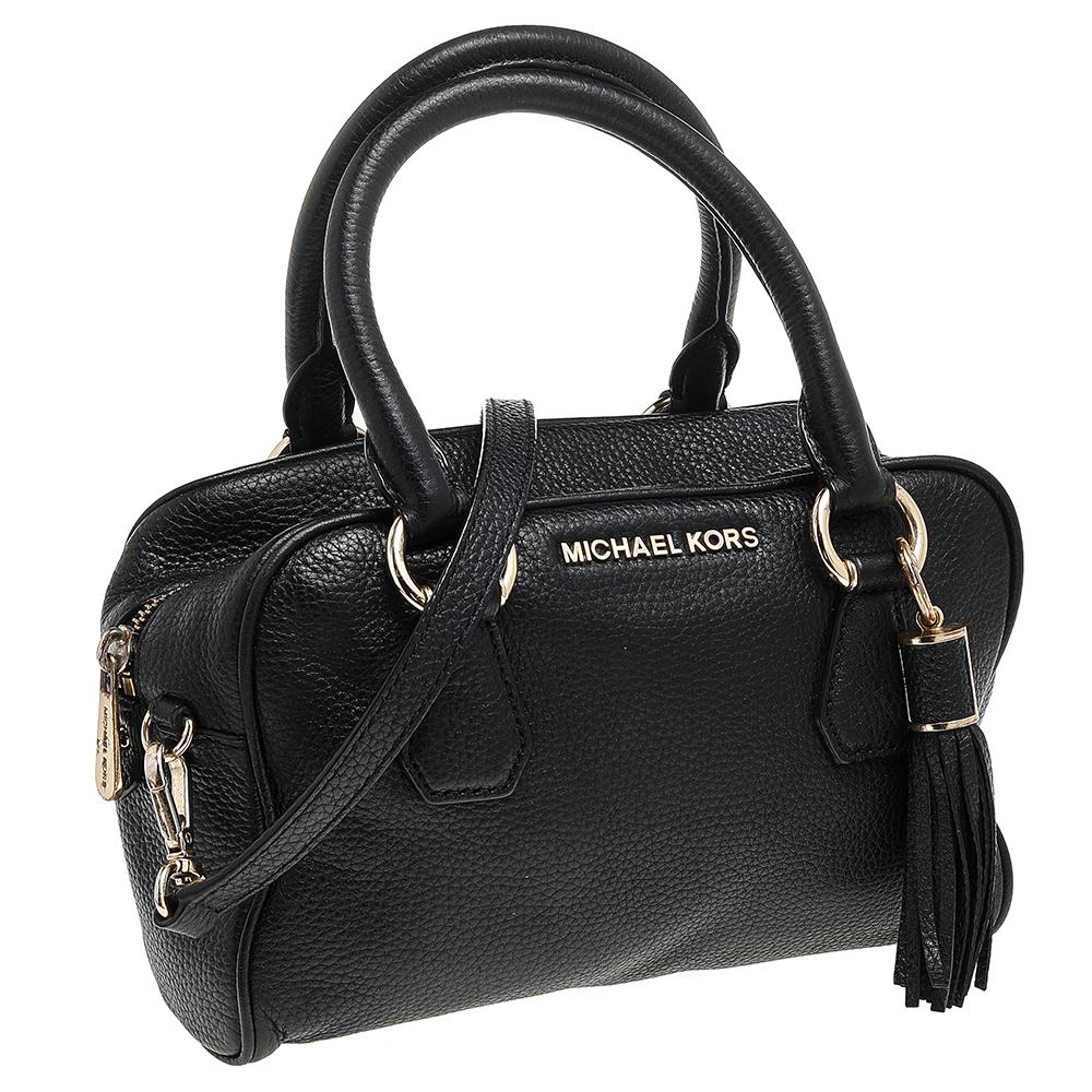 MICHAEL Michael Kors Black Leather Bedford Tassel Duffel Bag In Good Condition In Dubai, Al Qouz 2