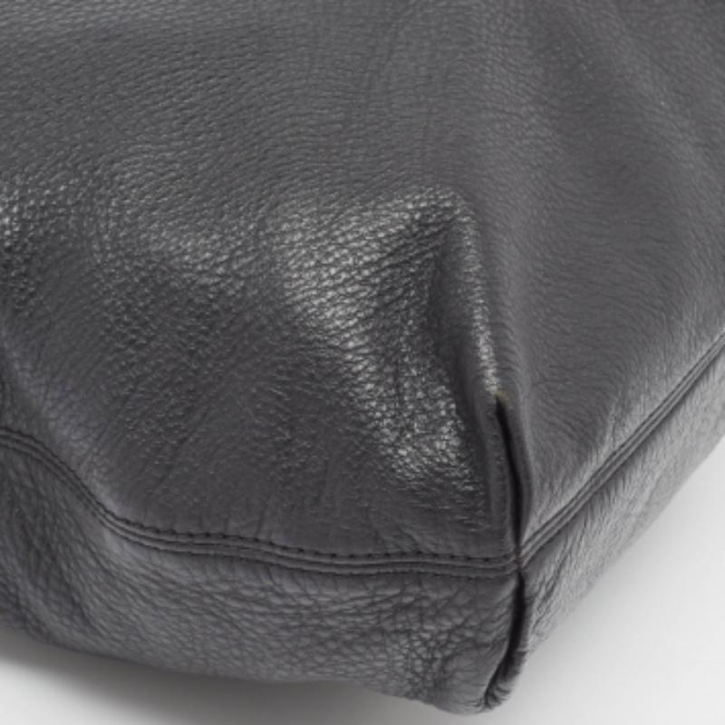 MICHAEL Michael Kors Schwarze Leder-Tasche mit Charme Damen im Angebot