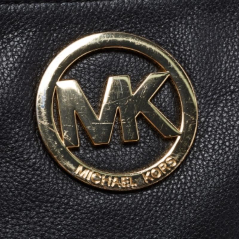 MICHAEL Michael Kors - Sac à bandoulière en cuir noir Fulton en vente 5