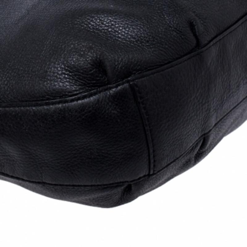 Michael Kors - Borsa con nappe in pelle nera in vendita 2