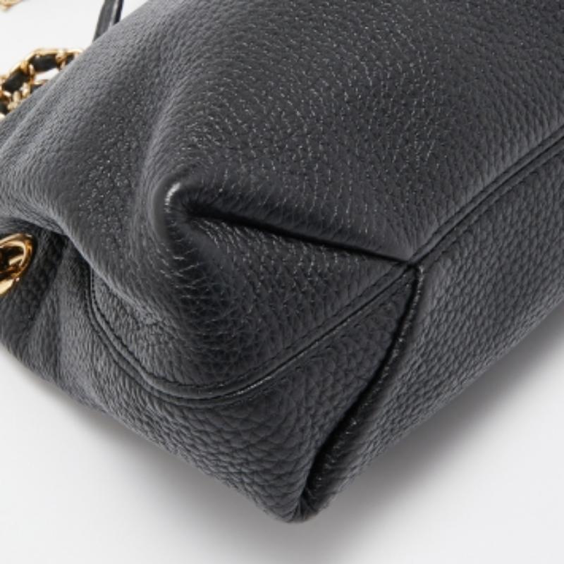 MICHAEL Michael Kors Schwarze Ketten-Umhängetasche aus Kieselleder im Angebot 2