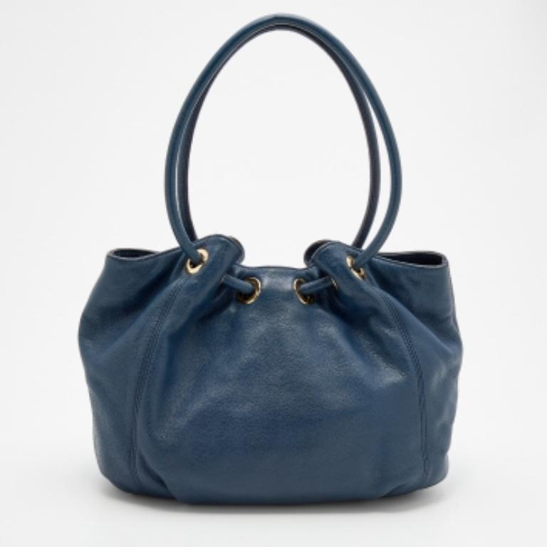 Fourre-tout à pompon en cuir bleu de MICHAEL Michael Kors en vente 4