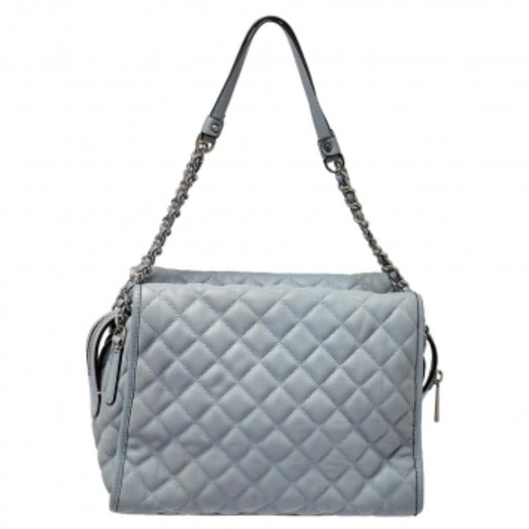 MICHAEL Michael Kors Blue Quilted Leather XL Rachel Satchel In Good Condition For Sale In Dubai, Al Qouz 2