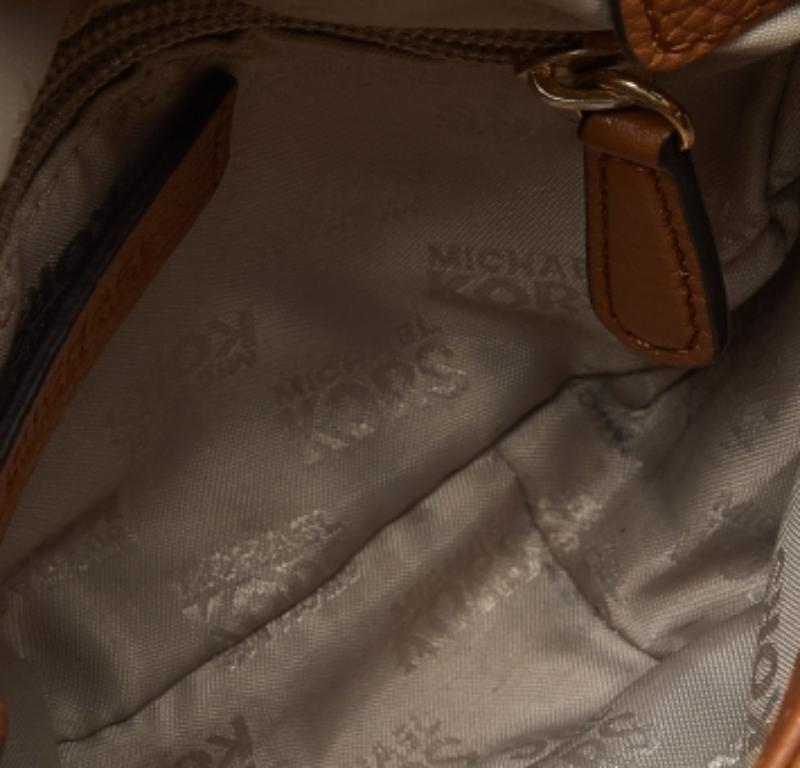 Michael Kors Marrone  Borsa Bedford Crossbody in pelle in vendita 5