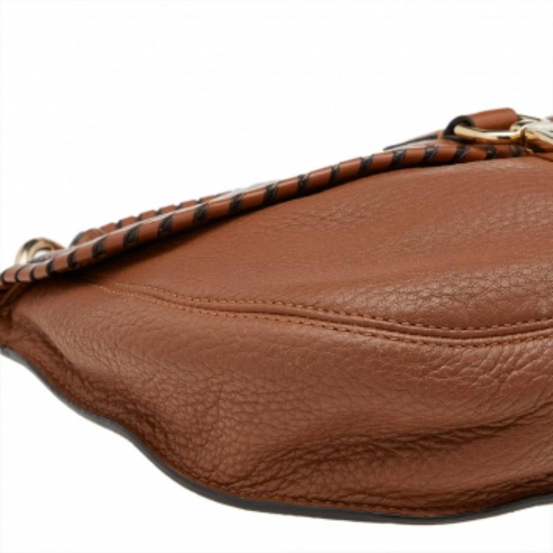MICHAEL Michael Kors Braune Ledertasche mit geflochtenem Überschlag und Quaste im Angebot 5