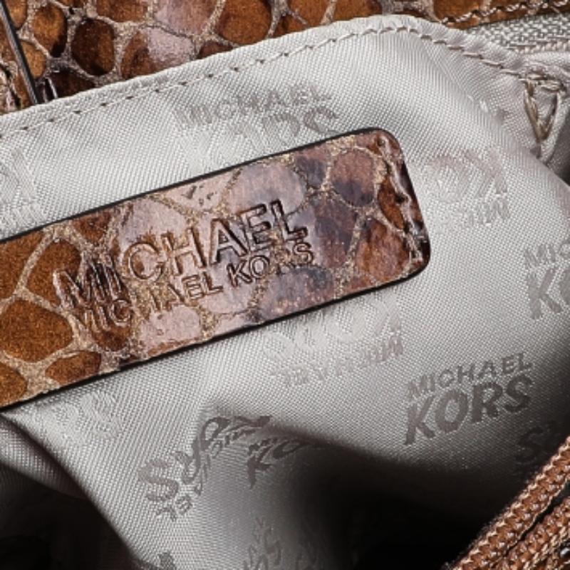 MICHAEL Michael Kors Brown Python Embossed Leather Tote In Good Condition In Dubai, Al Qouz 2