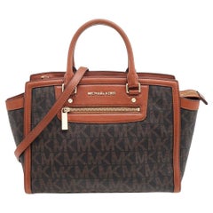 MICHAEL Michael Kors Große Selma-Tasche aus beschichtetem Segeltuch und Leder mit brauner Signatur