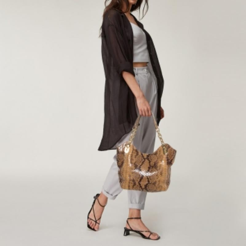 MICHAEL Michael Kors Brown Snakeskin Effect Leather Lilly Hobo In Fair Condition For Sale In Dubai, Al Qouz 2