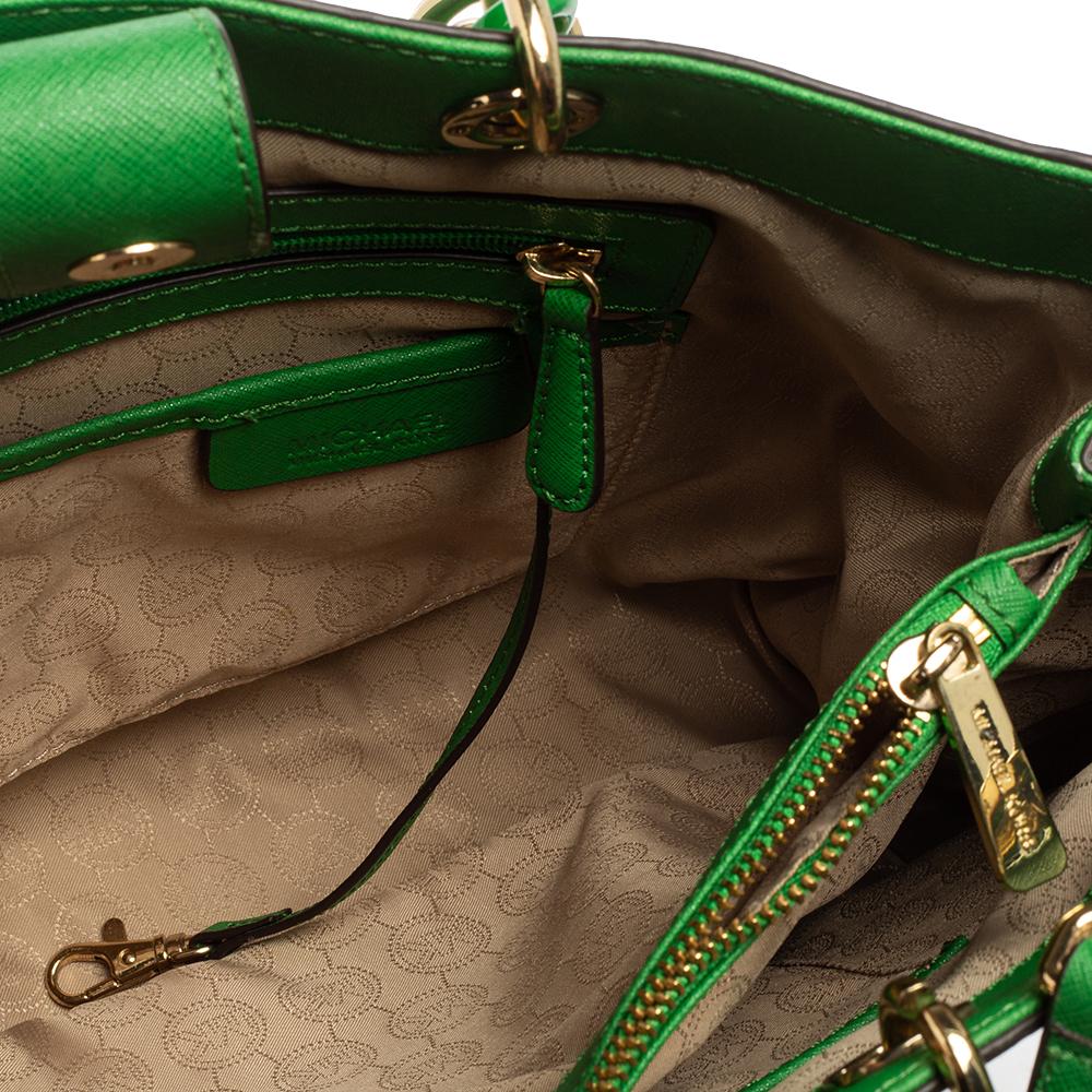 MICHAEL Michael Kors Grünes Saffiano-Leder Cynthia Tote im Angebot 4