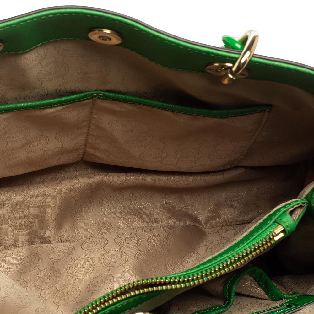 MICHAEL Michael Kors Grünes Saffiano-Leder Cynthia Tote im Angebot 5