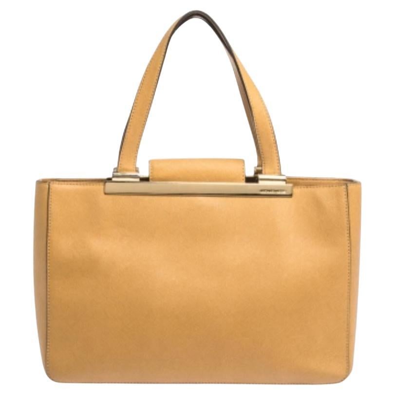 MICHAEL Michael Kors Hellbraune Leder-Tasche mit Metallgriff im Angebot