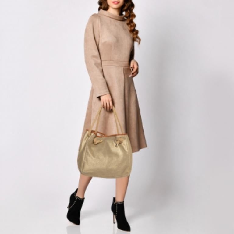 MICHAEL Michael Kors Metallic Beige/Brown Canvas and Leather Large Isla Tote For Sale 5
