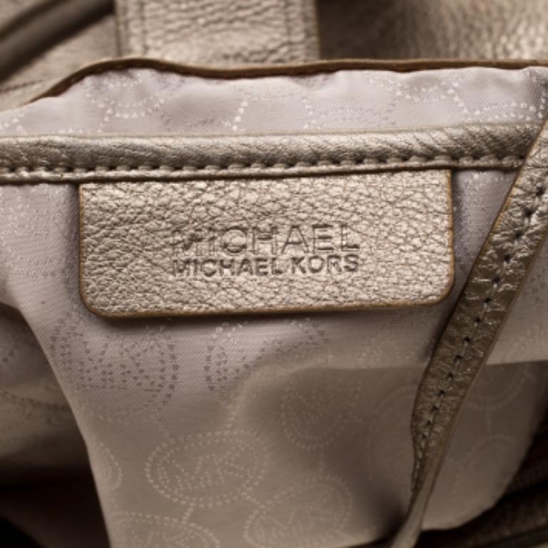 Michael Kors - Borsa in pelle oro metallizzato In condizioni buone in vendita a Dubai, Al Qouz 2
