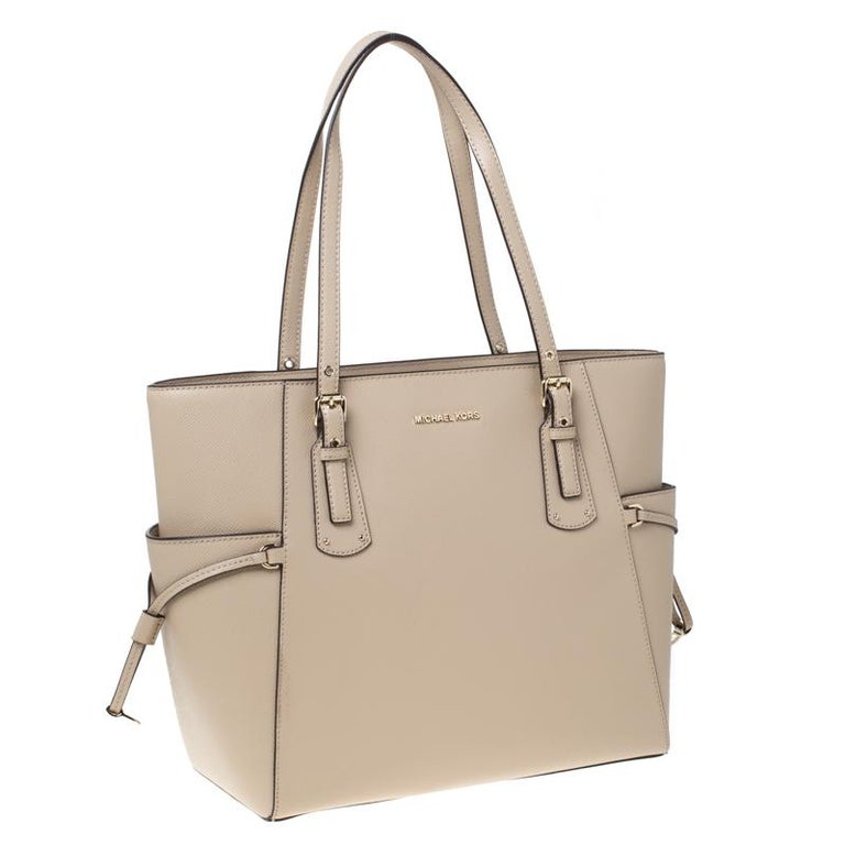 Michael Michael Kors Oat Leather Jet Set Voyager Tote For Sale at 1stDibs