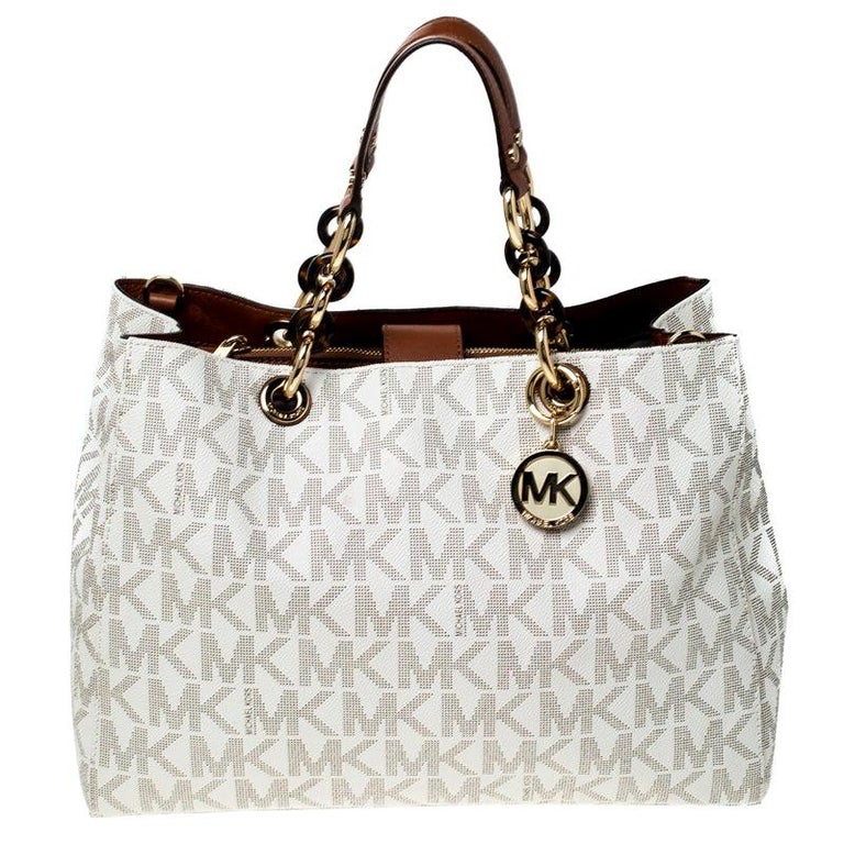 MICHAEL Michael Kors Off White Coated Canvas Cynthia Tote For Sale at  1stDibs