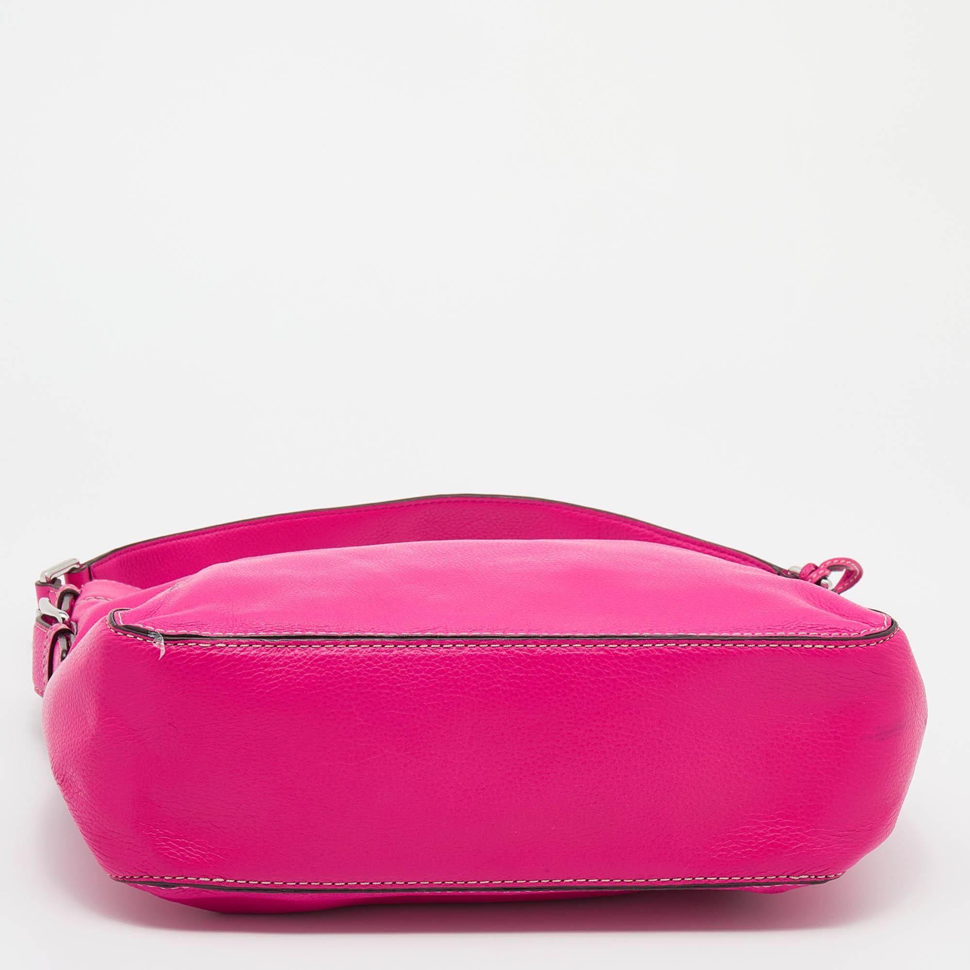 MICHAEL Michael Kors Pink Leather Large Brookville Hobo In New Condition For Sale In Dubai, Al Qouz 2