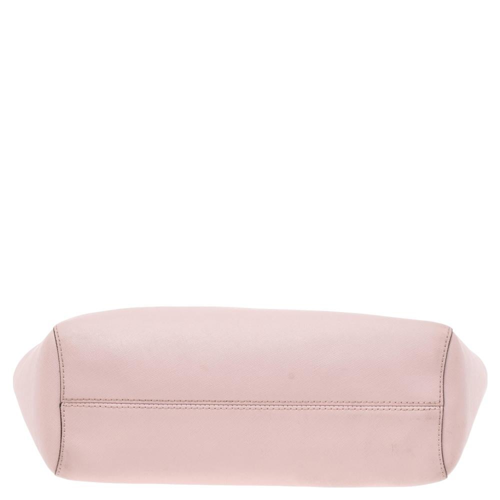 MICHAEL Michael Kors Rosa Saffiano Leder Jet Set Reisetasche mit Kette im Angebot 5
