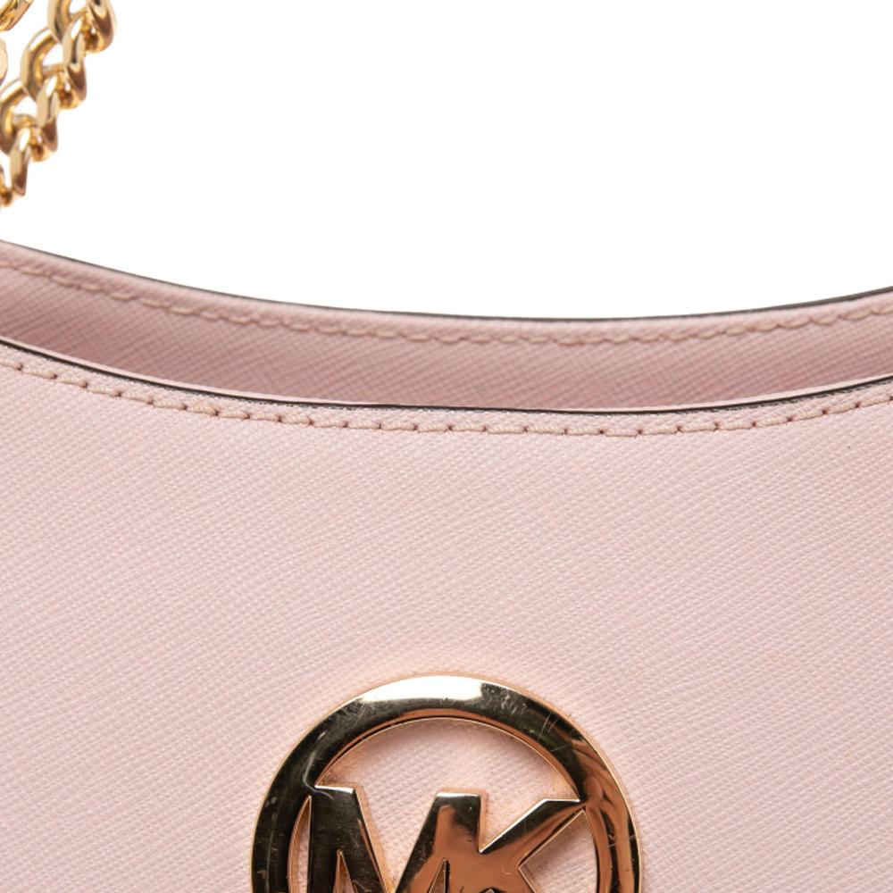 MICHAEL Michael Kors Rosa Saffiano Leder Jet Set Reisetasche mit Kette im Angebot 2