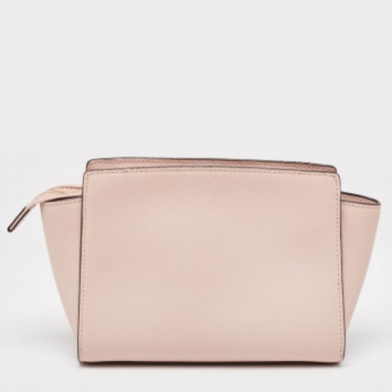 MICHAEL Michael Kors - Sac à bandoulière moyen Selma en cuir Saffiano rose en vente 2