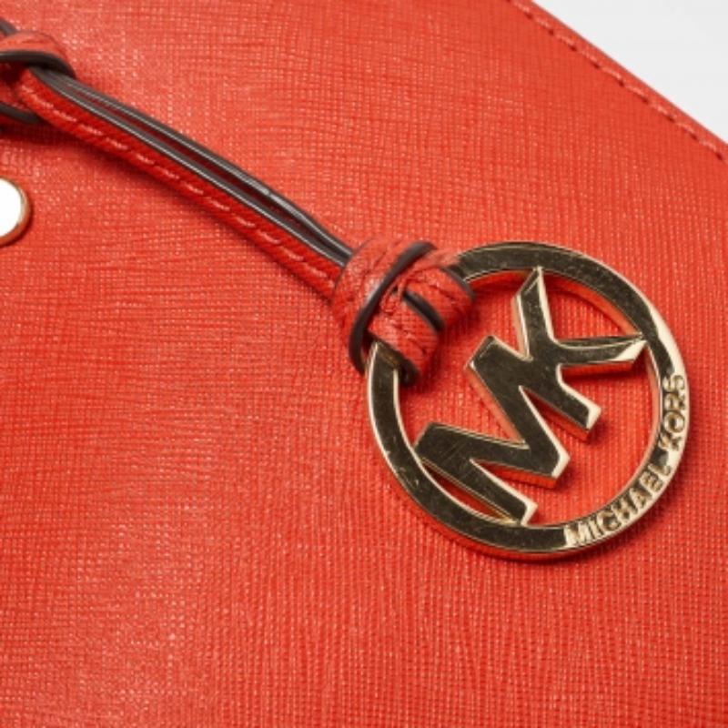 Michael Michael Kors Petit sac à main Sutton en cuir rouge en vente 4