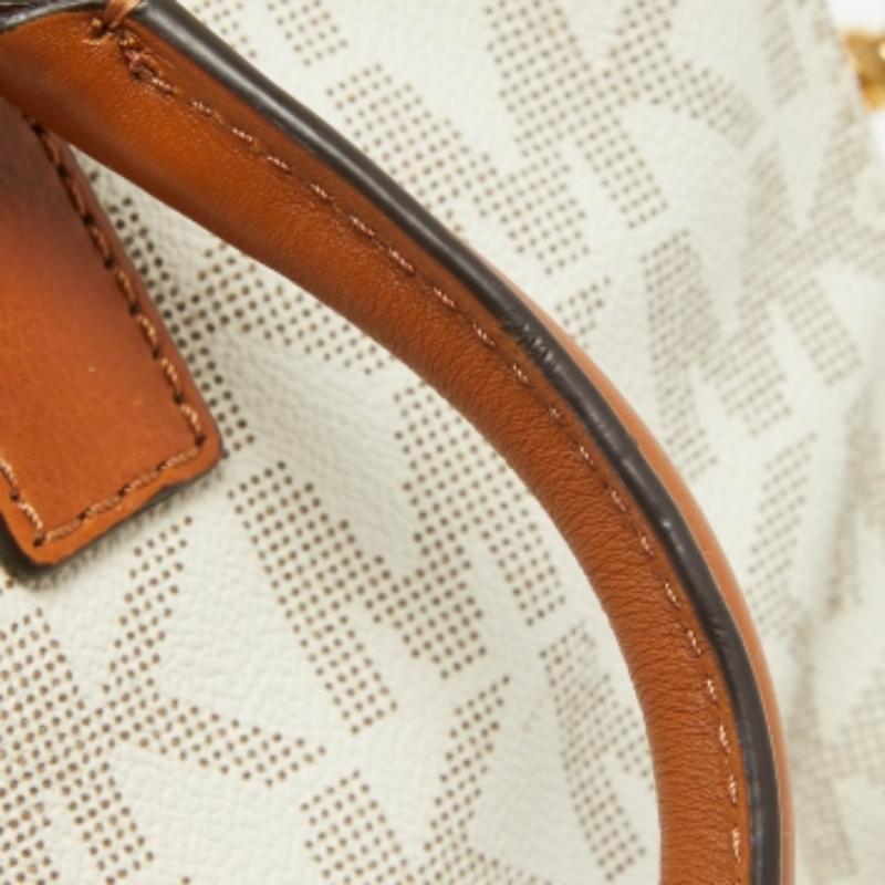 MICHAEL Michael Kors Firma Lienzo Recubierto Tote Hamilton Norte Sur Grande en venta 2