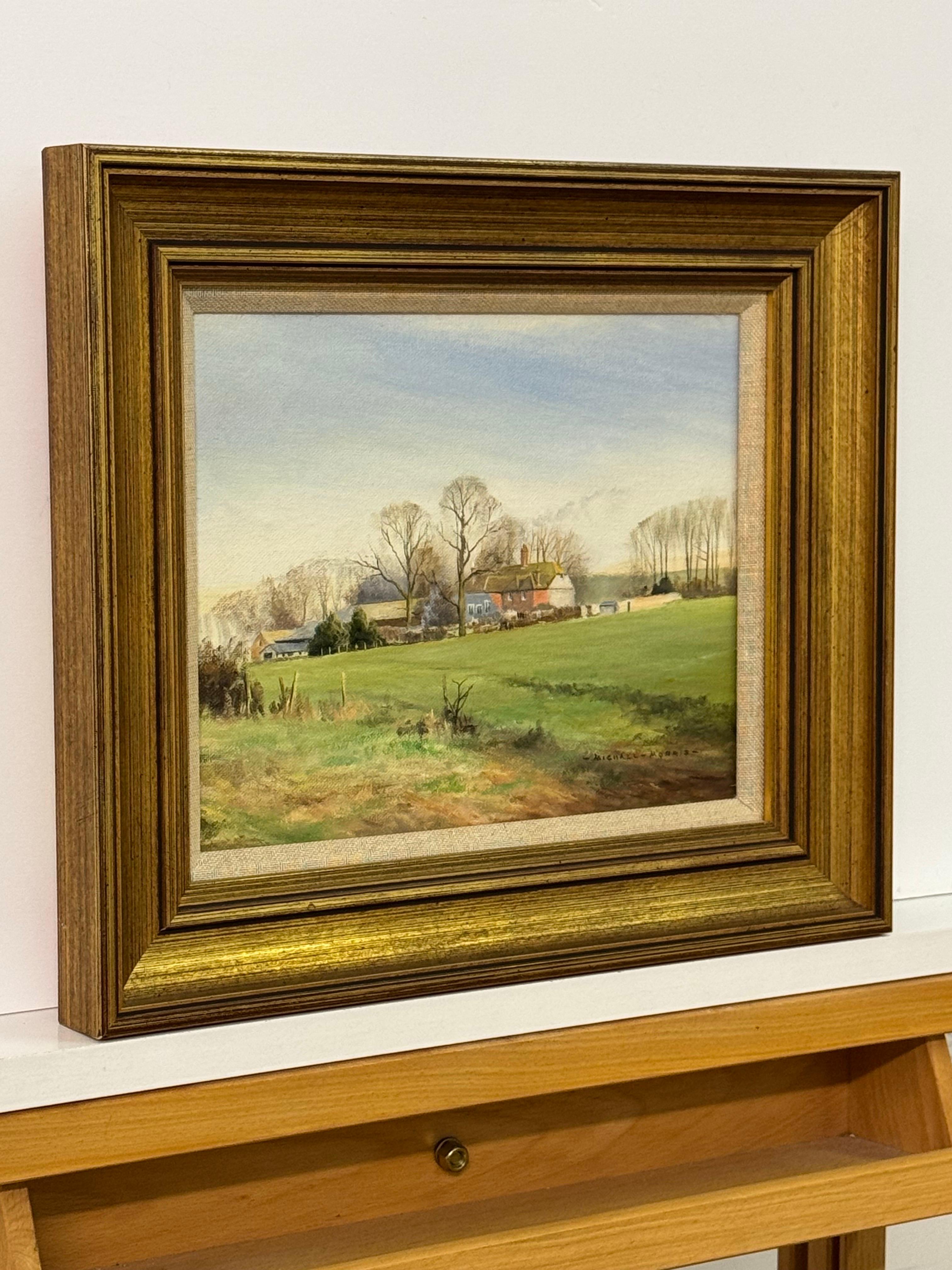 Scène de campagne paisible avec ferme, champs ouverts, lumière douce et Nostalgia - Painting de Michael Morris