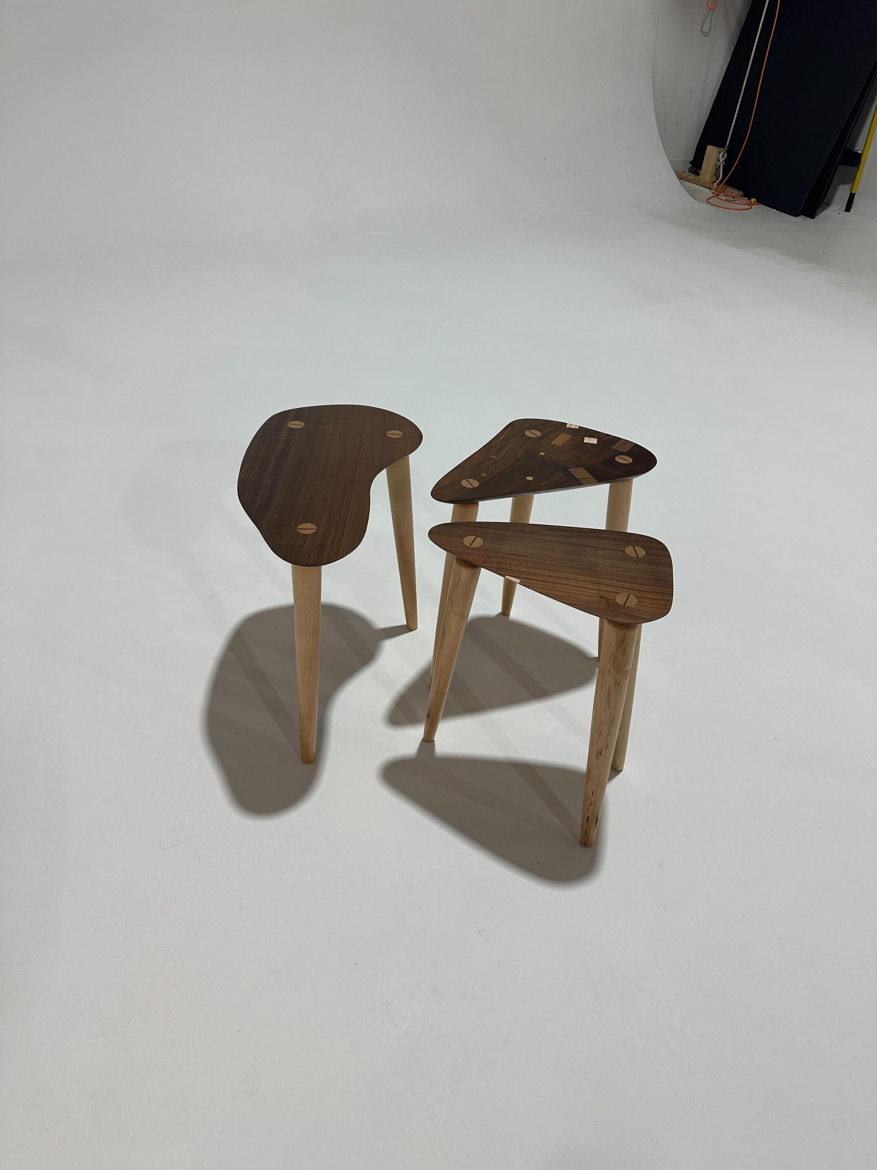 Maple Michael Oates - Cattywampus Turned Leg Side Table Set of 3 For Sale