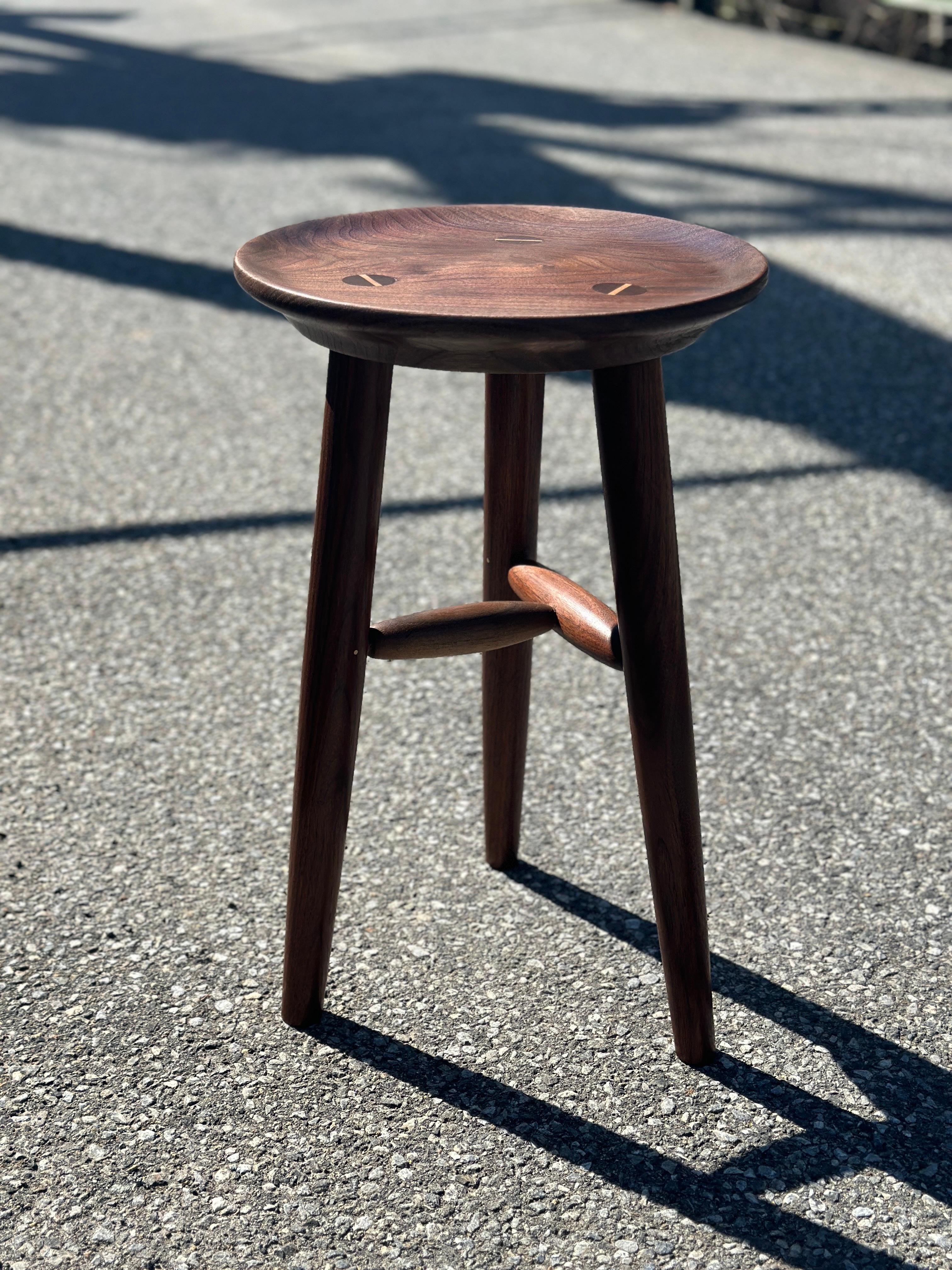 Michael Oates -  Walnut Stool In Excellent Condition For Sale In Alpha, NJ
