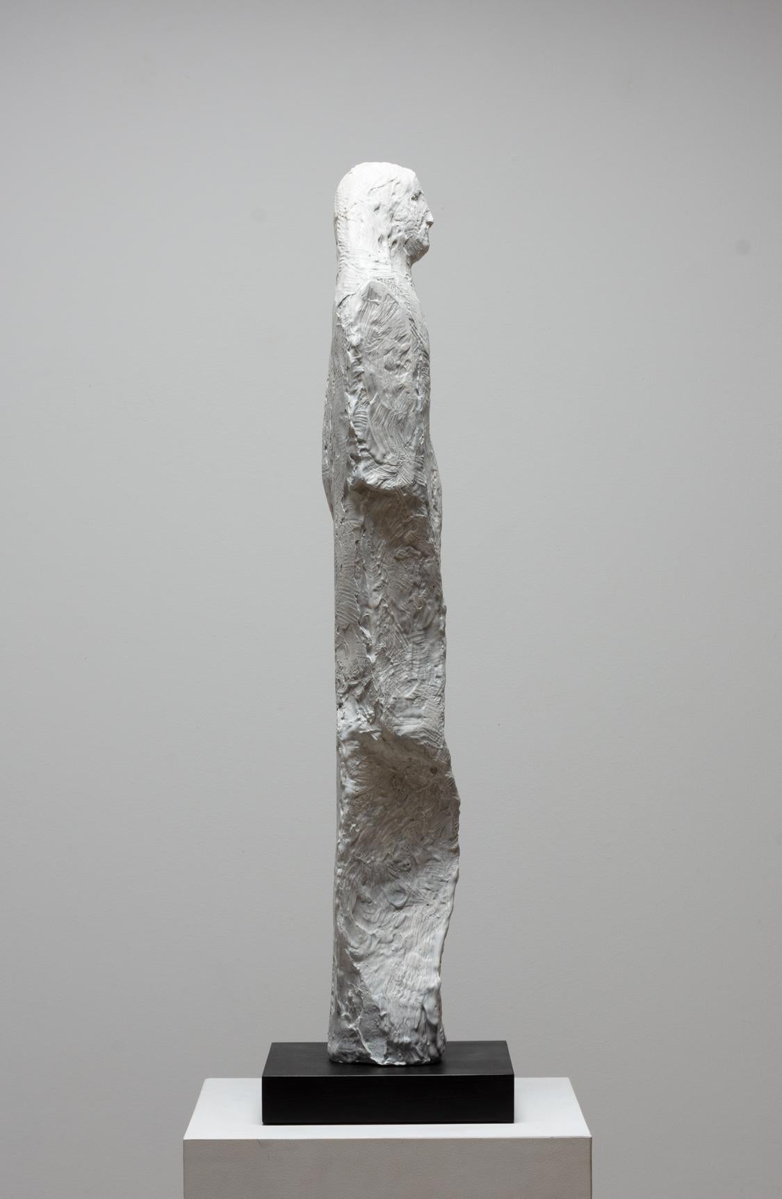 Ziel des Zwecks zu erfüllen (Grau), Abstract Sculpture, von Michael O'Keefe