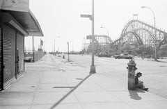 Hobo in der Bowery Street von Rollercoaster von Michael Ormerod – USA-Fotografie