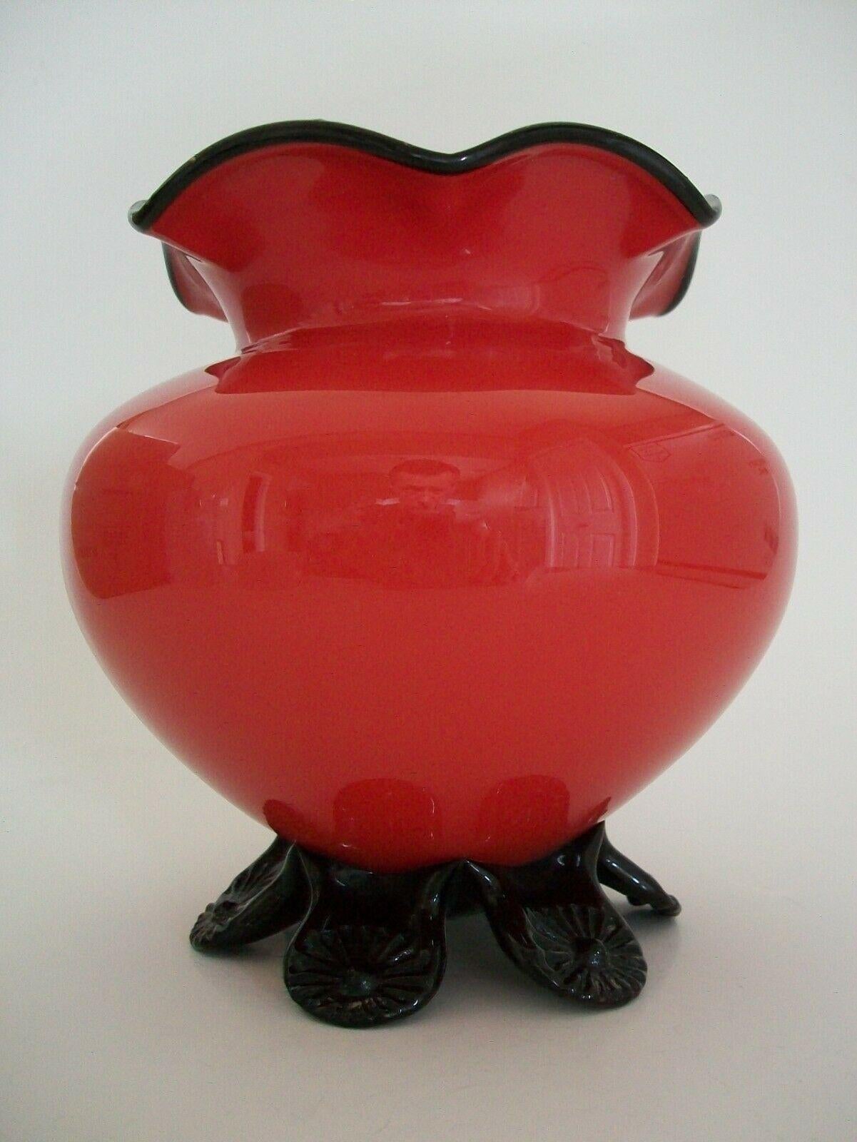 Czech Michael Powolny - Loetz - Bohemian Red Tango Glass Vase - C.R., Early 20th C For Sale