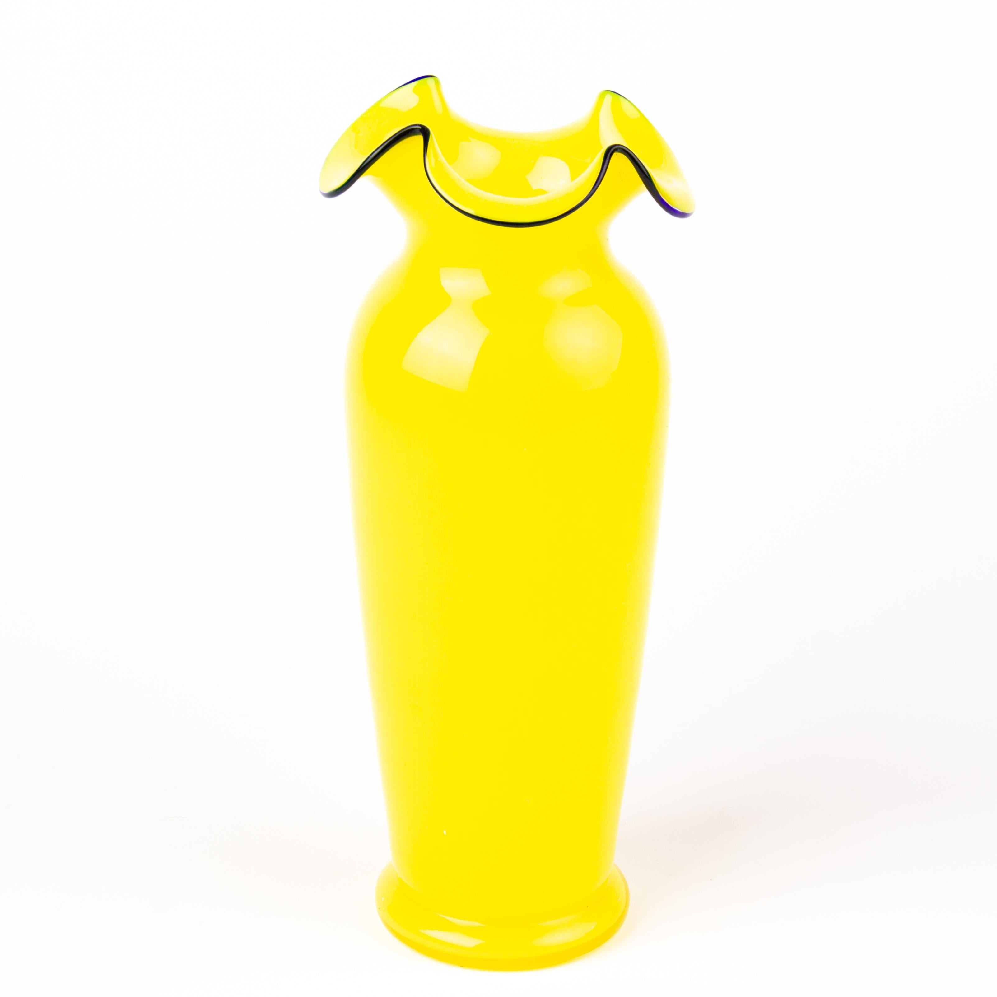 In good condition
From a private collection
Michael Powolny Loetz Yellow Opaline Glass Art Deco Vase
