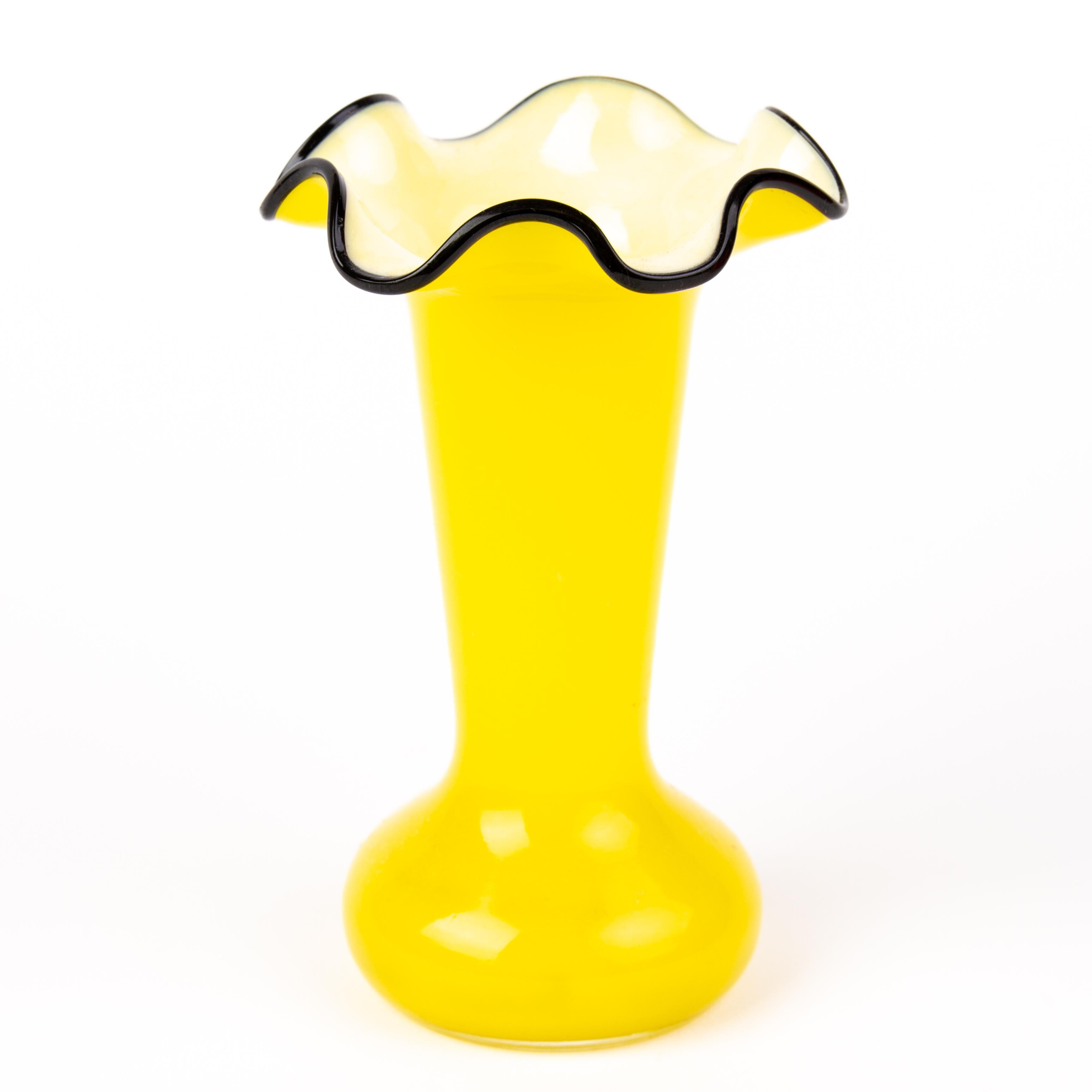 Michael Powolny Loetz Yellow Opaline Glass Art Deco Vase In Good Condition In Nottingham, GB