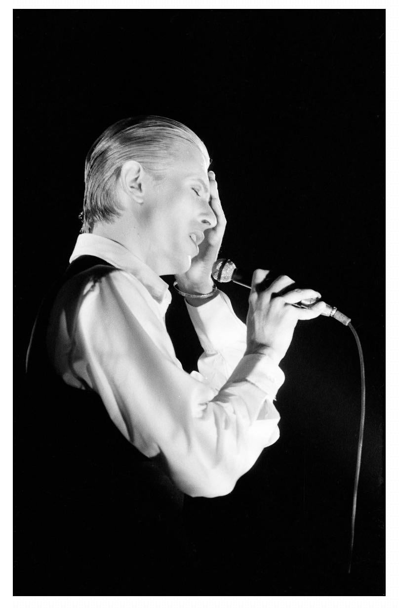 David Bowie 1976 – Photograph von Michael Putland