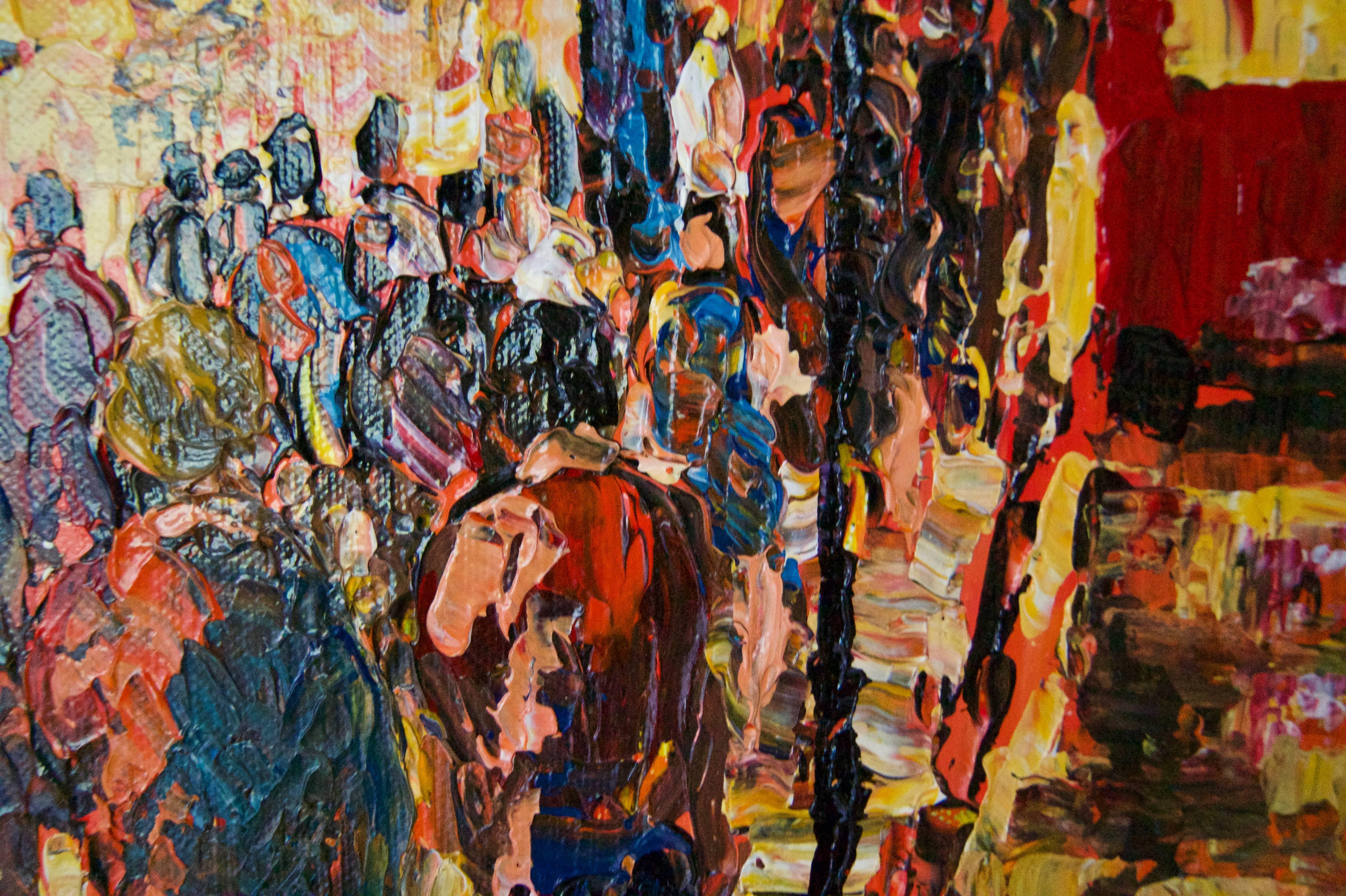 London High Street - Acrílico impresionista de finales del siglo XX de la parada de autobús Quirke - Figurative Painting Marrón de Michael Quirke