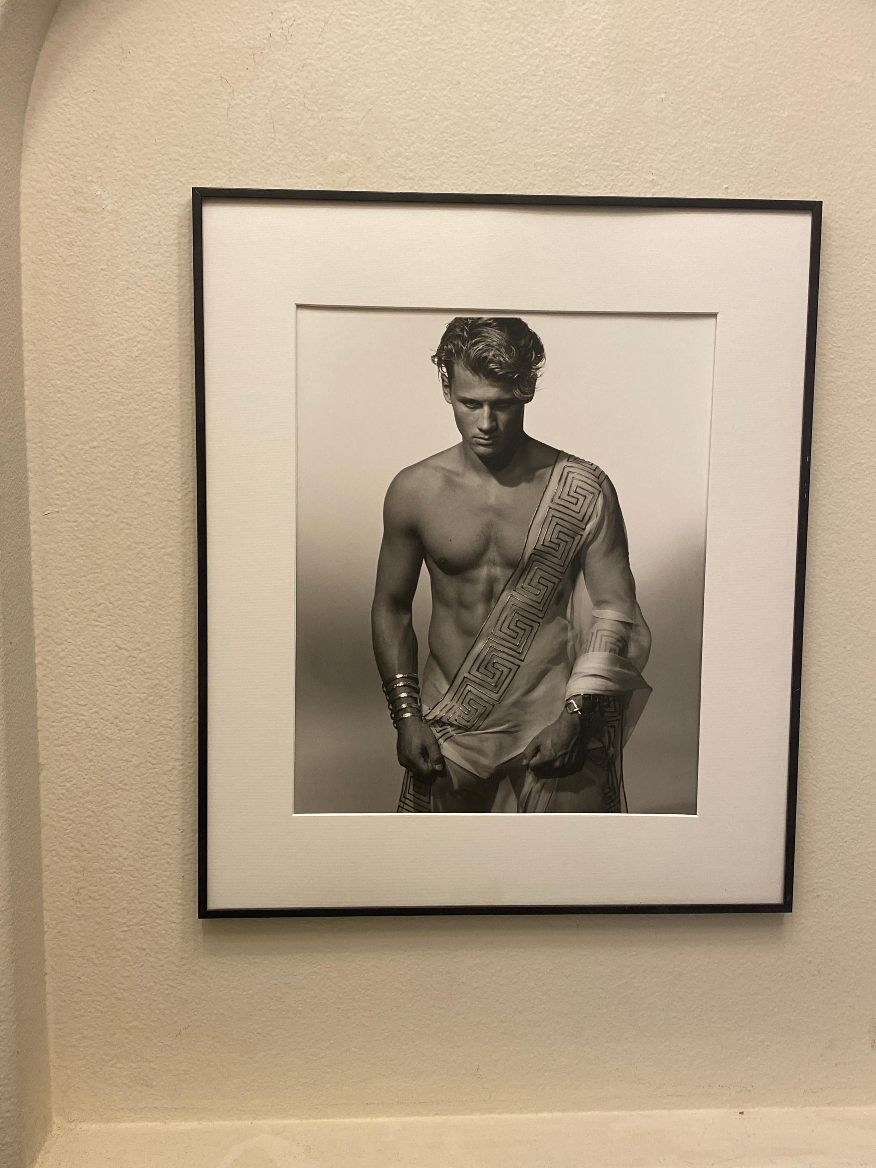 PLEASE NOTE:
This original photo from the amazing Michael Roberts exhibition at Hamilton's Gallery in London, England of 