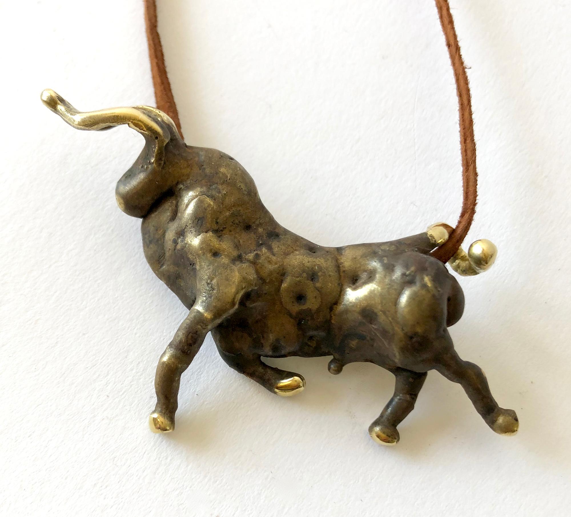 Michael Schwade Torch Welded Sculptural Bronze Bull Pendant Necklace In Excellent Condition In Palm Springs, CA