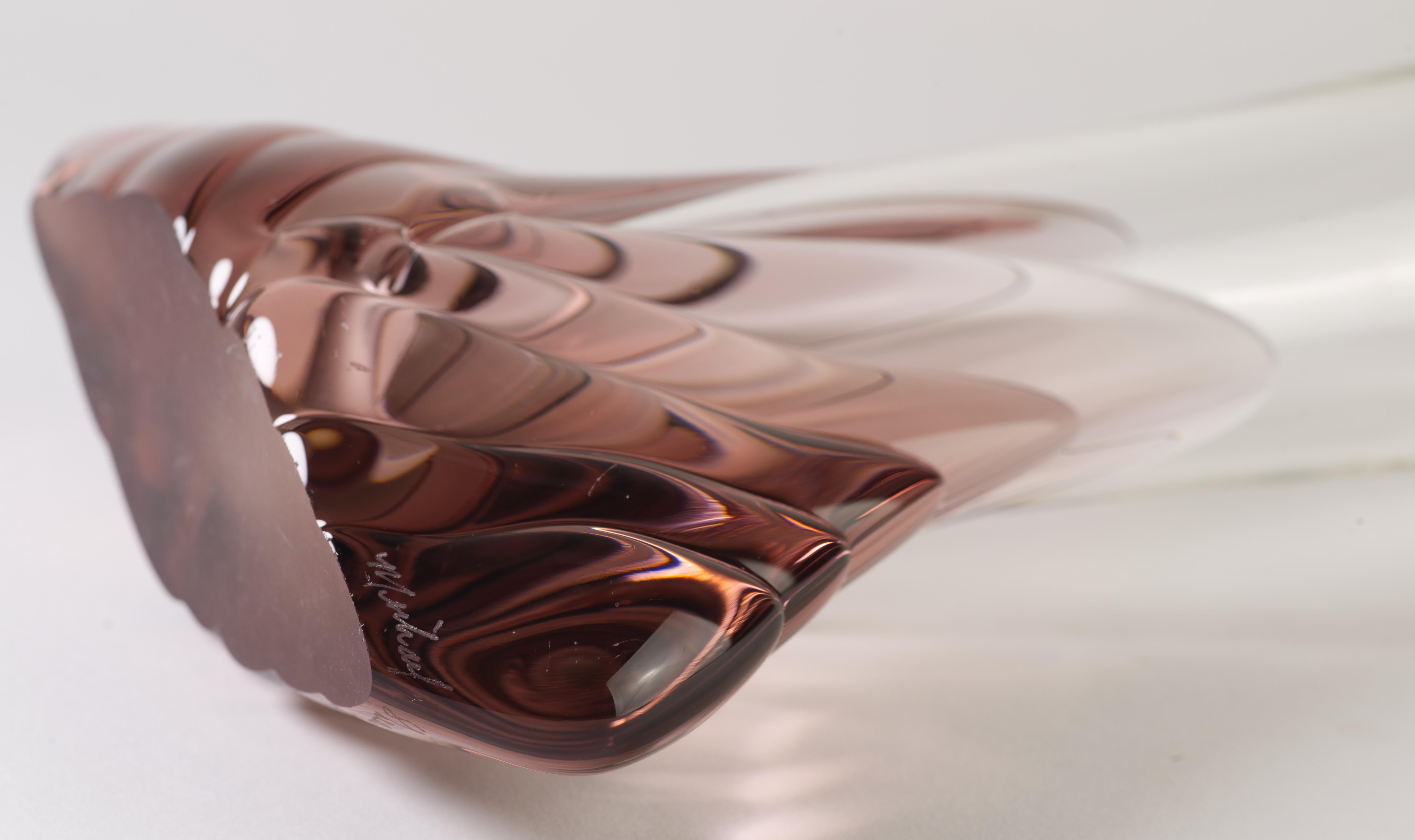 Michael Shearer Vaso Art Deco con ametista e trasparente, vetro artistico californiano, bagliore UV in vendita 1