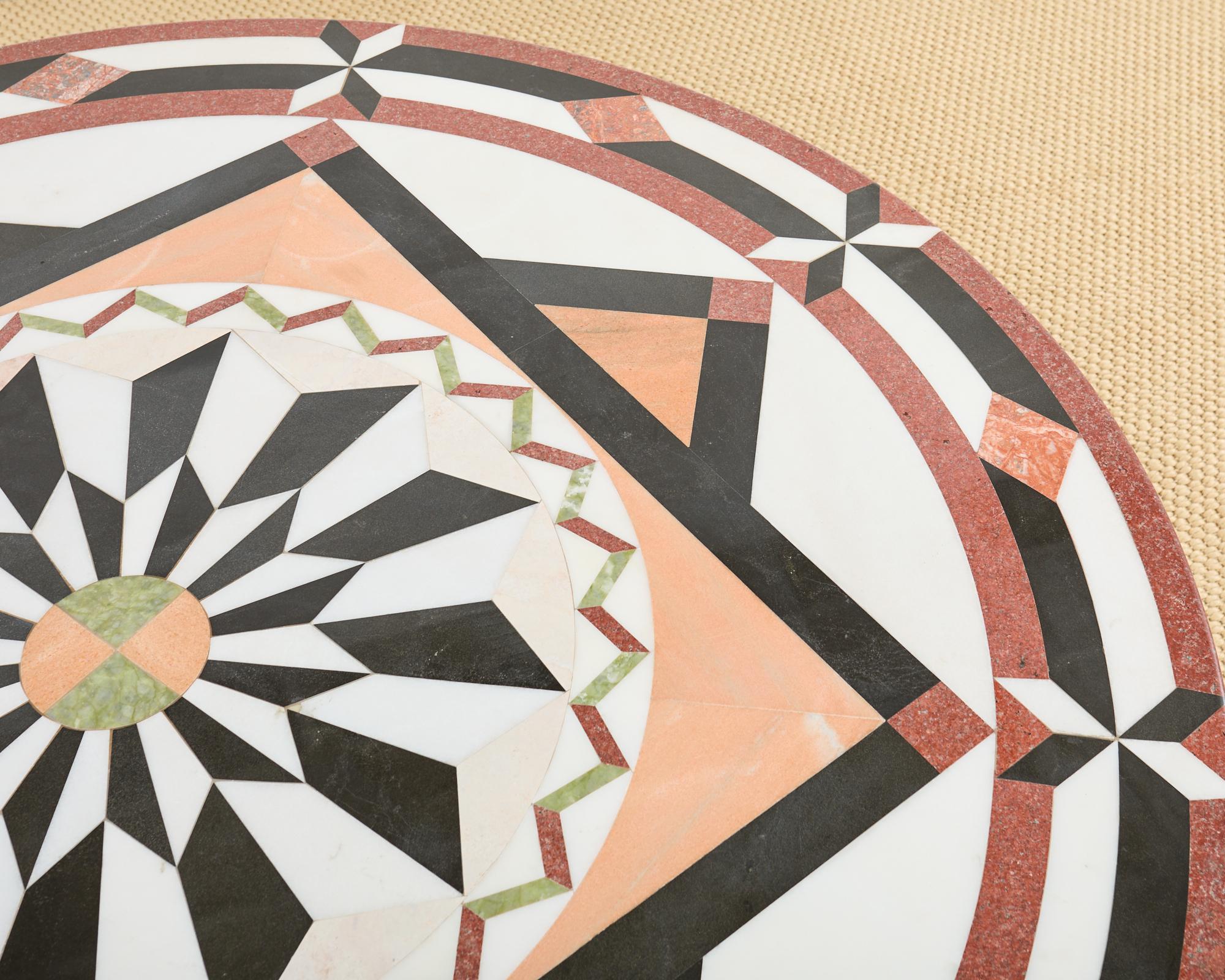 Mesa central de mármol Pietra DURA atribuida a Michael Taylor en venta 9