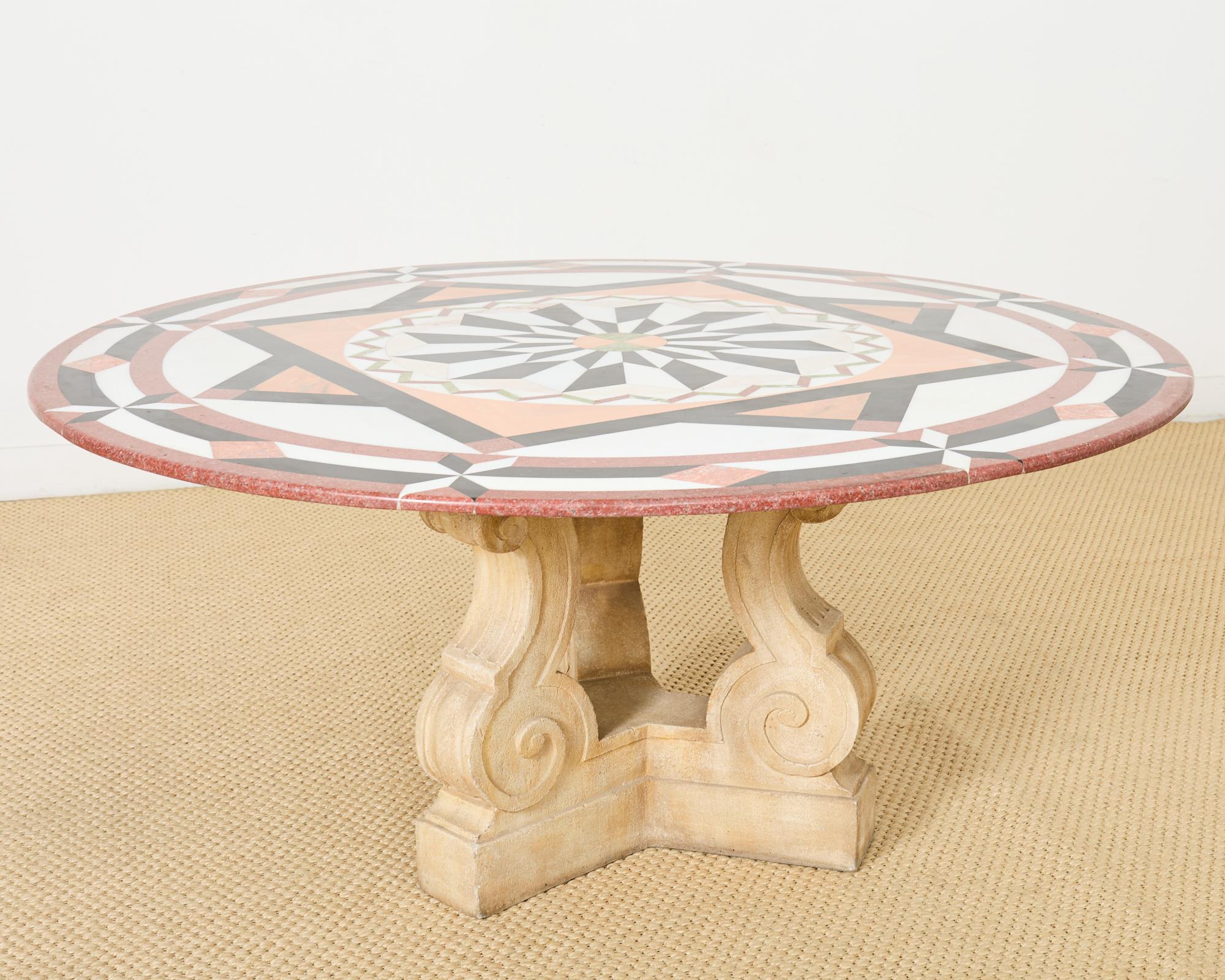 Mesa central de mármol Pietra DURA atribuida a Michael Taylor Vaciado en venta