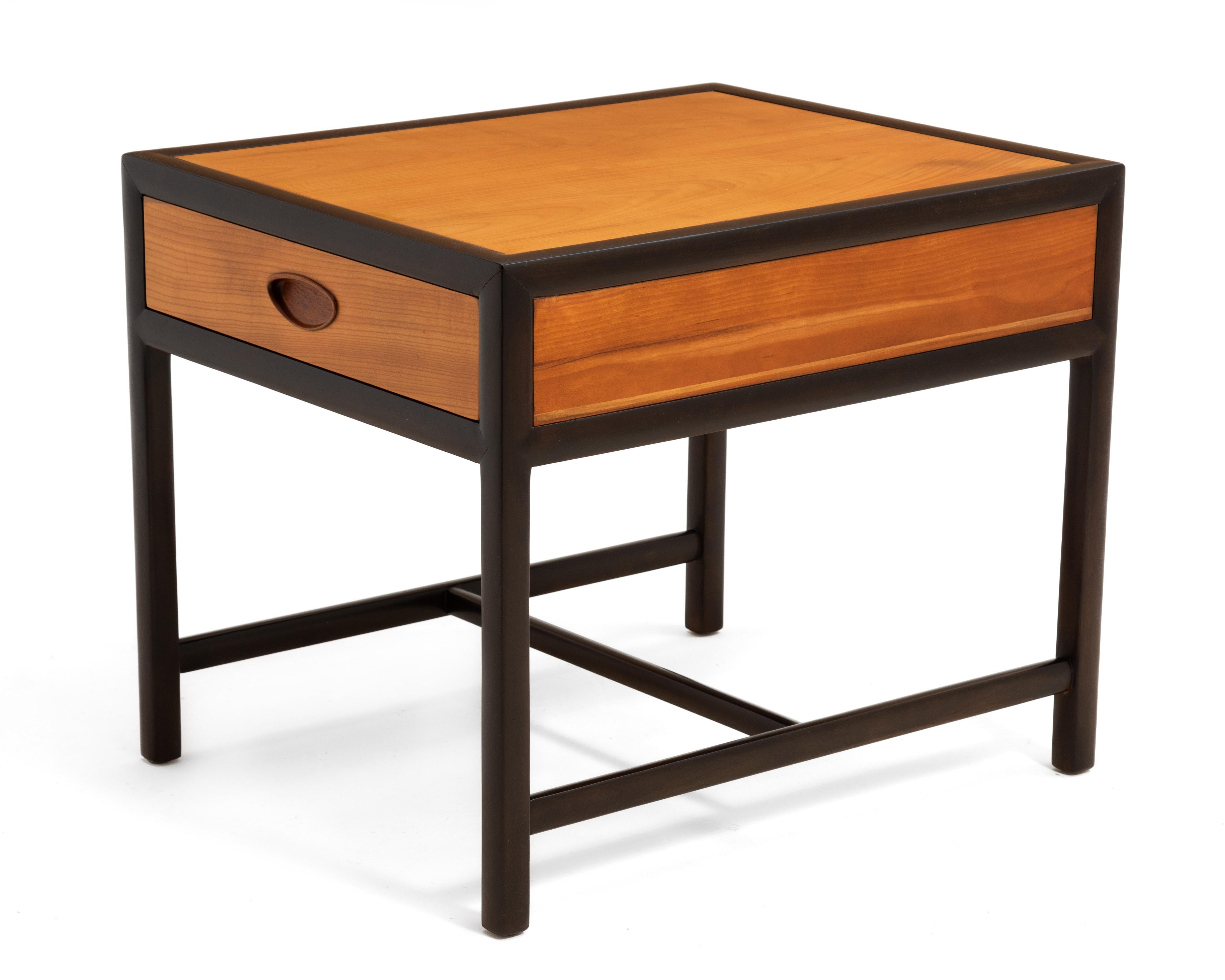 Michael Taylor Baker Möbel New World Collection Two Tone End Table 1950s (amerikanisch) im Angebot