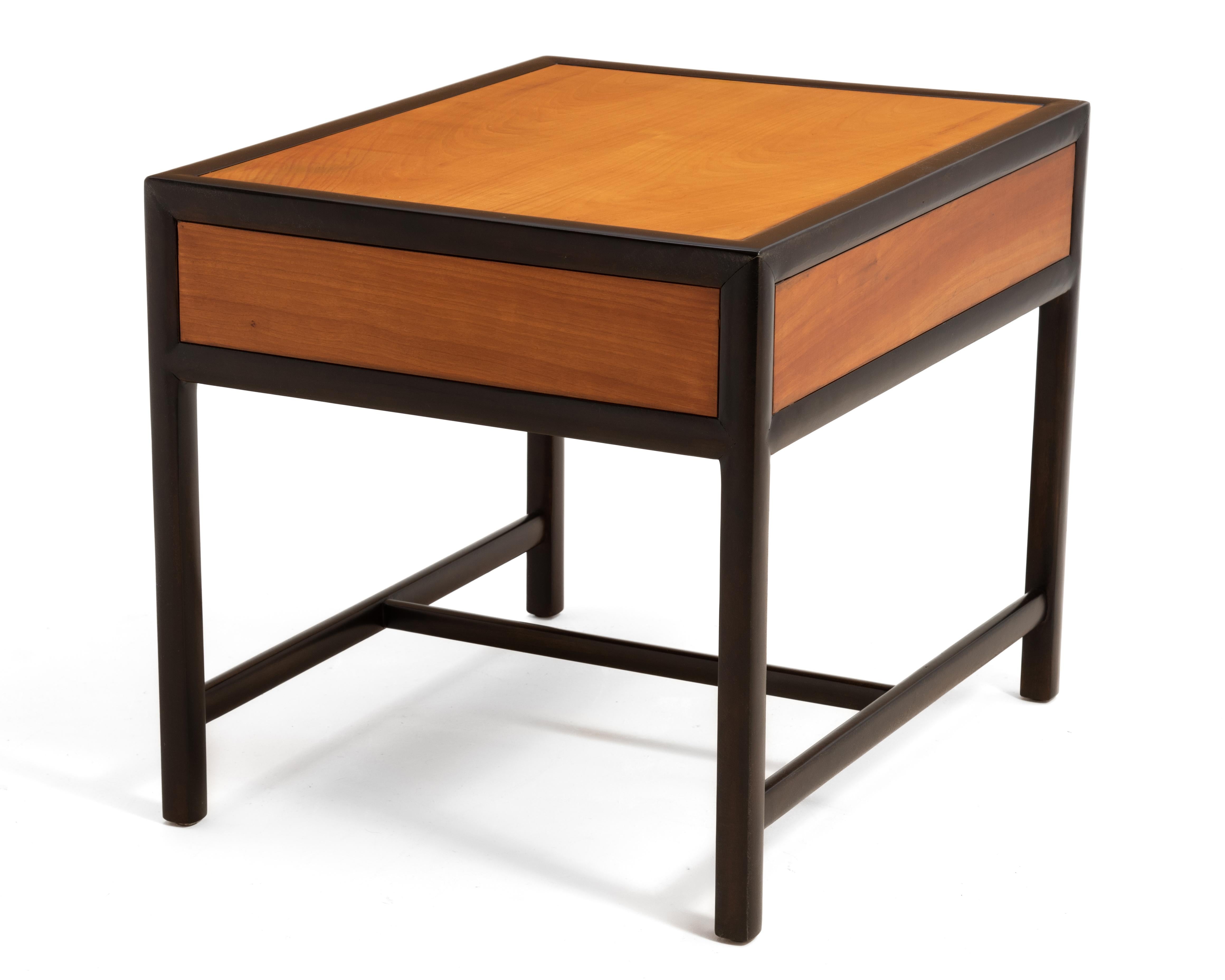 Michael Taylor Baker Möbel New World Collection Two Tone End Table 1950s im Angebot 1