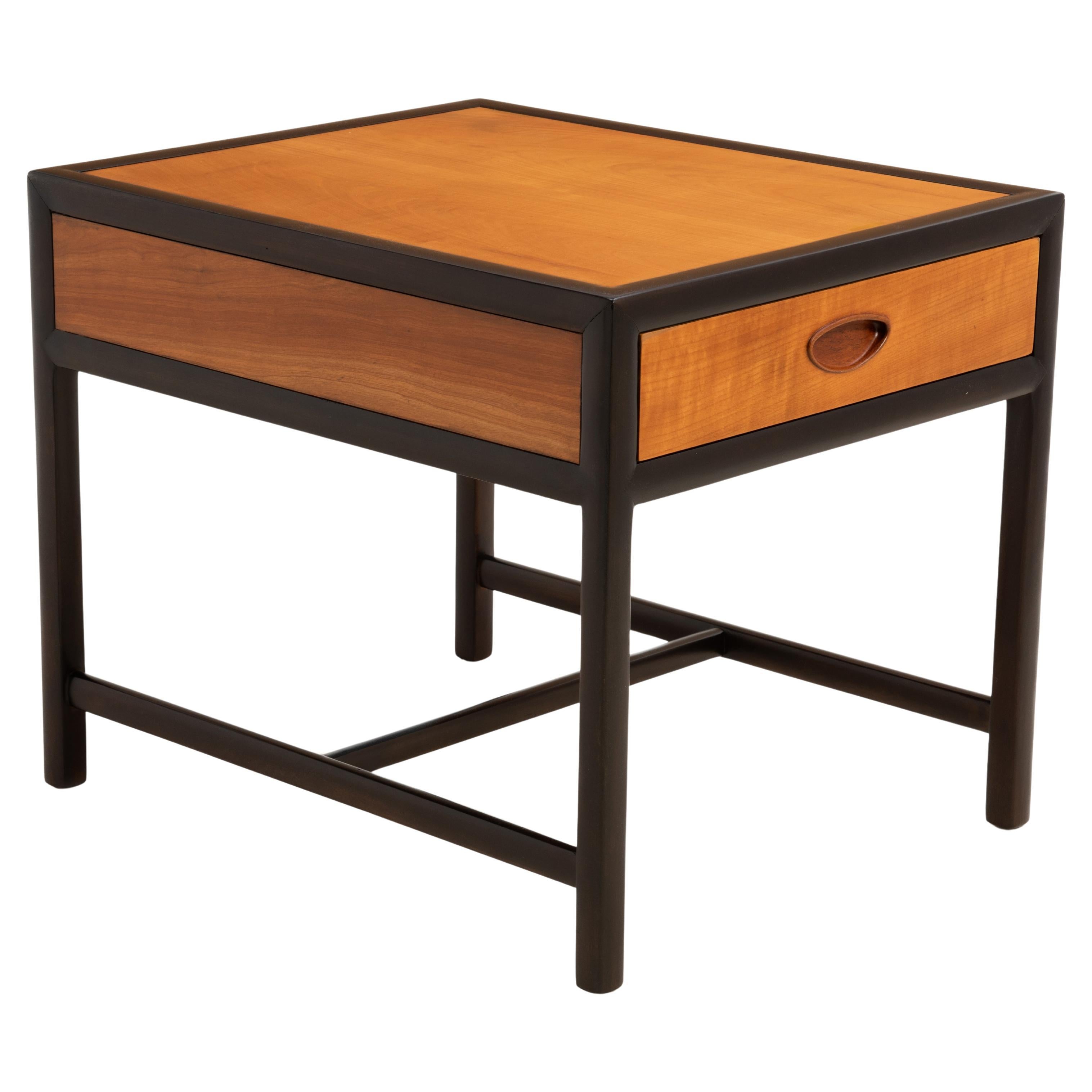 Michael Taylor Baker Möbel New World Collection Two Tone End Table 1950s im Angebot